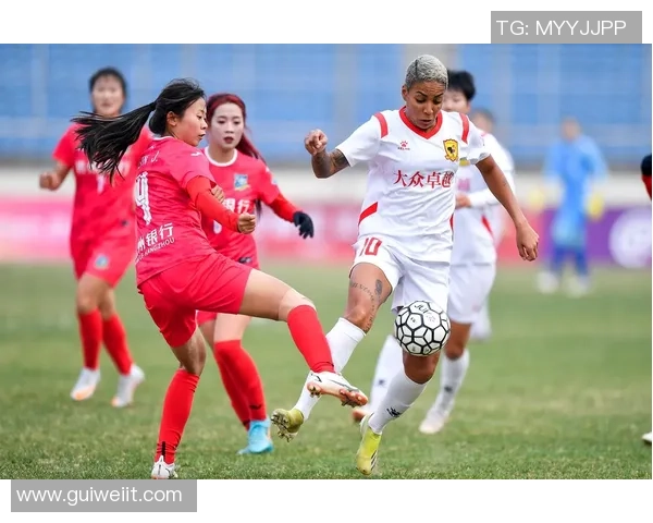 杭州足球队在城市联赛中的强势表现与未来发展潜力分析 杭州足球队在城市联赛中的强势表现与未来发展潜力分析