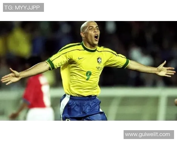 足球明星娜娜的真实身份揭秘她在绿茵场上的传奇故事与成就 足球明星娜娜的真实身份揭秘她在绿茵场上的传奇故事与成就